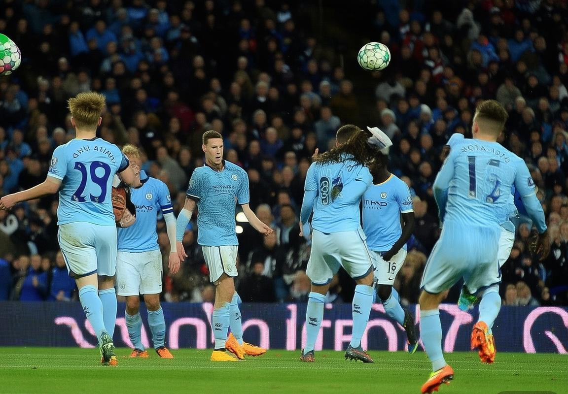 西甲皇马取胜止连败，国际米兰登顶意甲，曼城3-0复仇